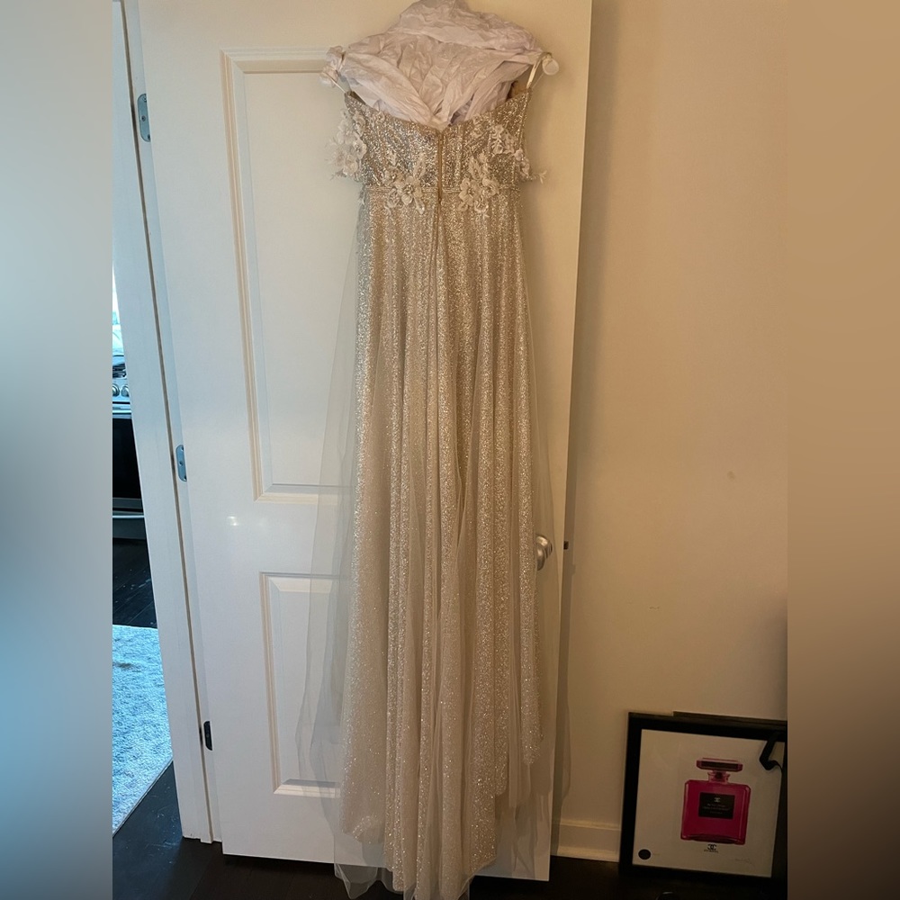 Berta Wedding Dress Harper - Picture 11 of 15